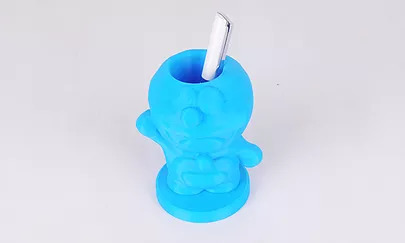 Students use EinScan-SE 3D scanner to customize pen holder ｜EinScan